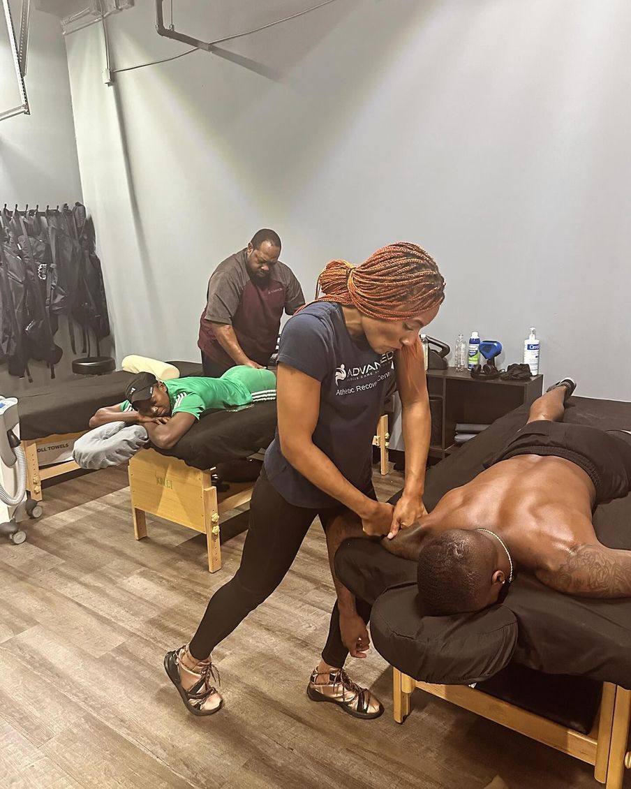 AMCR therapists treating clients in the Katy, TX clinic
